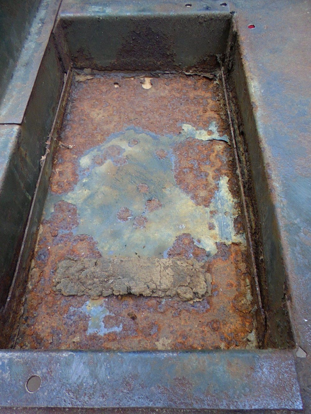 1965 series 2a station wagon battery tray damage1.JPG