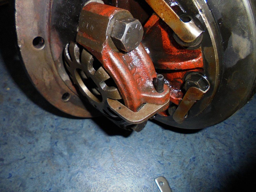 1965 series 2a station wagon differential serrated nut lockers1.JPG