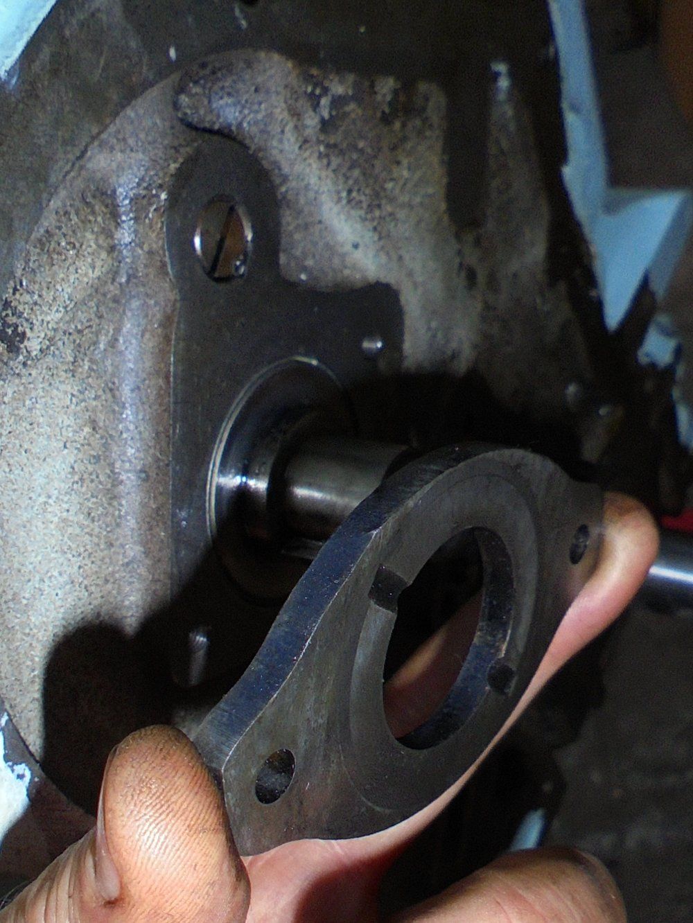 1965 series 2a station wagon fitting camshaft4.JPG