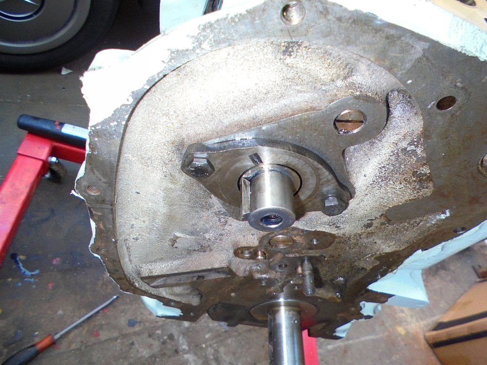 1965 series 2a station wagon fitting camshaft5.JPG