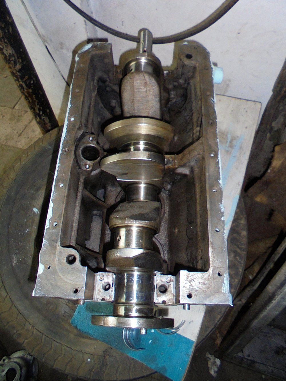 1965 series 2a station wagon fitting engine to engine stand5.JPG