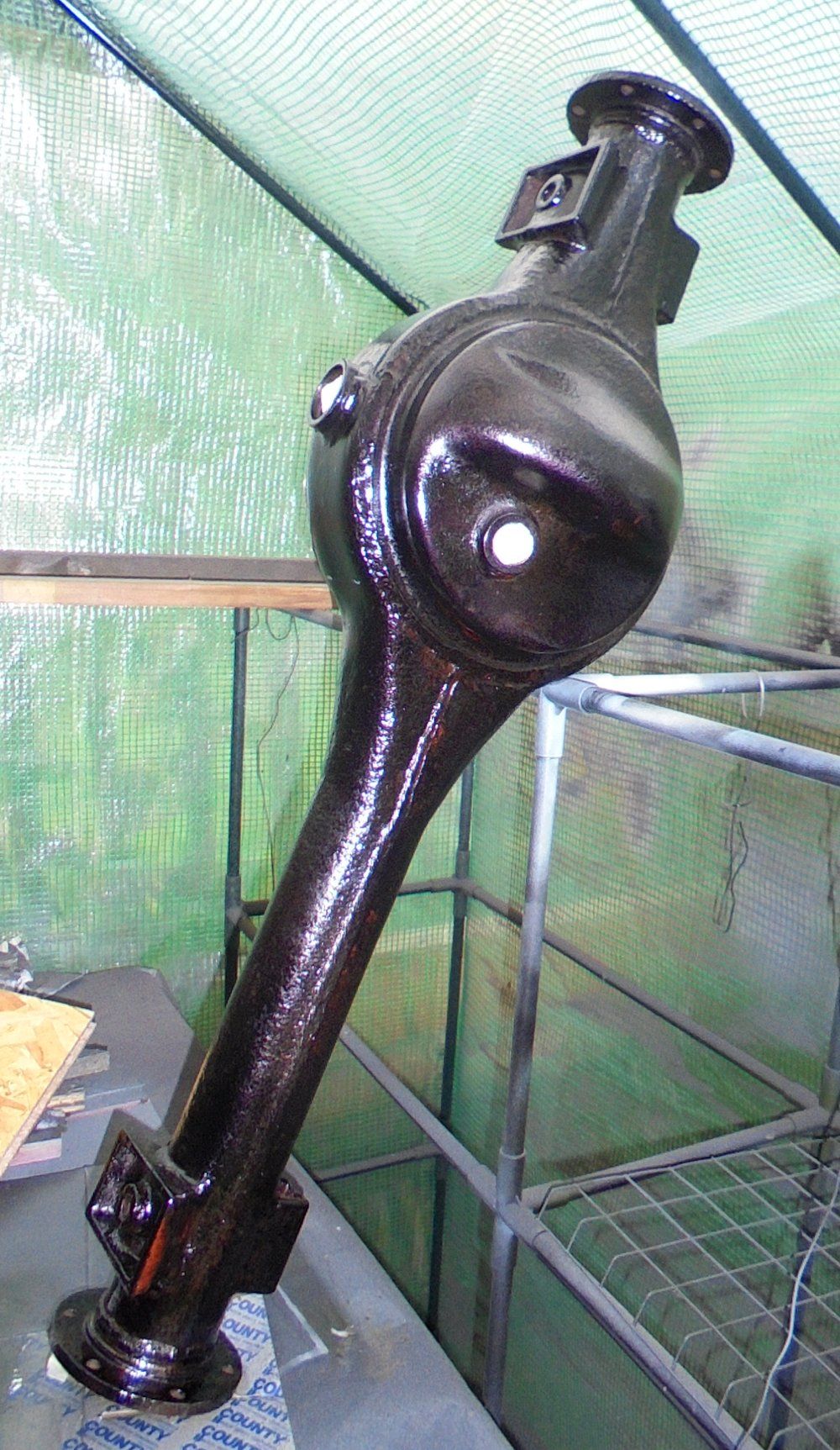 1965 series 2a station wagon front axle in brunox.JPG