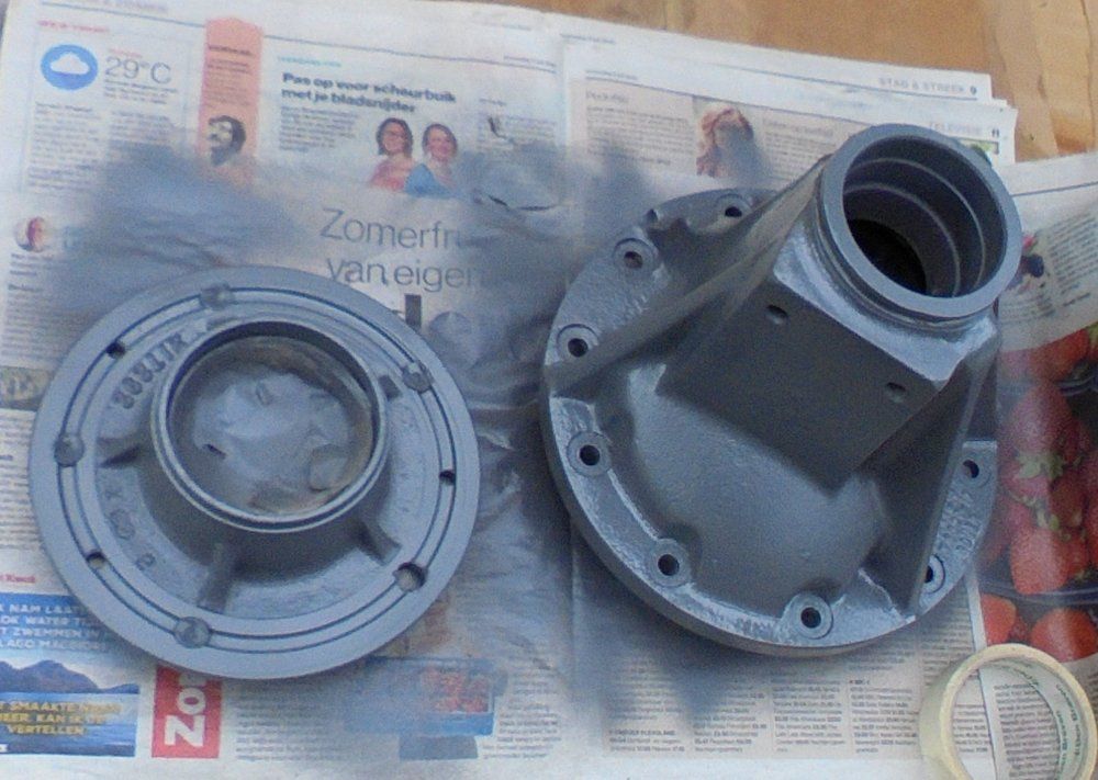 1965 series 2a station wagon front hub derust and bearing replace10.JPG