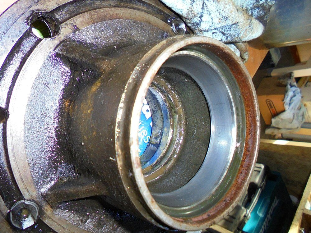 1965 series 2a station wagon front hub derust and bearing replace2.JPG