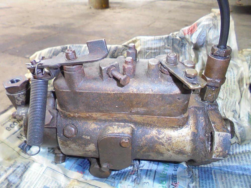 1965 series 2a station wagon injection pump made in england3.JPG