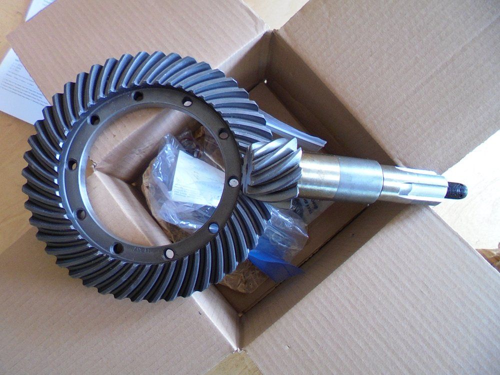 1965 series 2a station wagon new differential crown and pinion.JPG