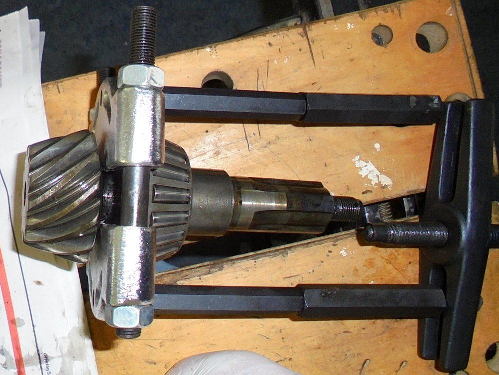 1965 series 2a station wagon replacement front differential11.JPG
