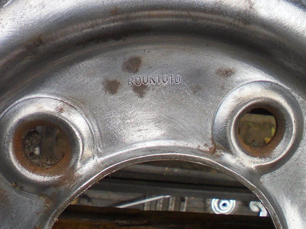 1965 series 2a station wagon road wheel markings1.JPG