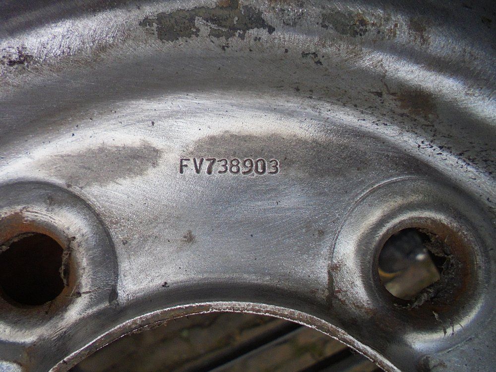 1965 series 2a station wagon road wheel markings3.JPG