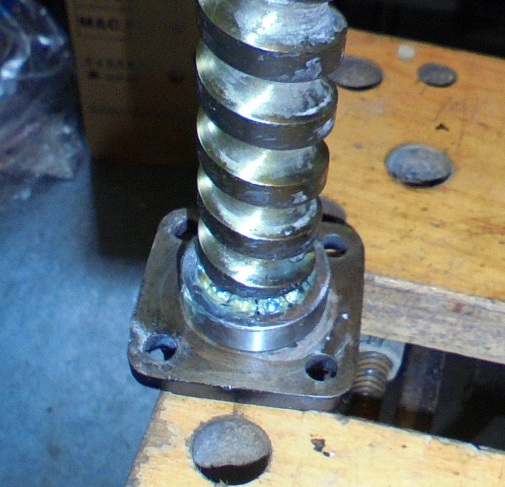 1965 series 2a station wagon steering box fitting inner shaft bearings2.JPG