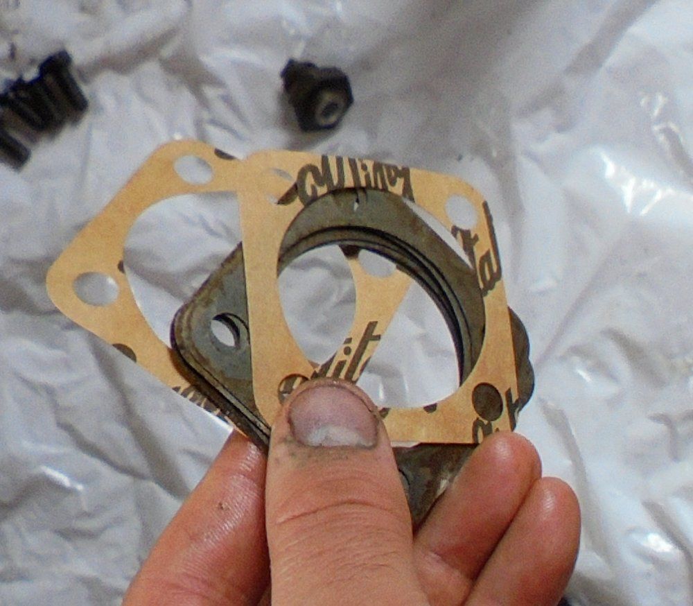 1965 series 2a station wagon steering box lower shims and gaskets.JPG