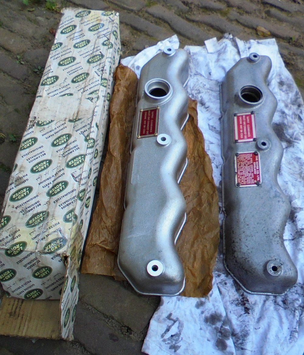 1965 series 2a station wagon valve covers1.JPG