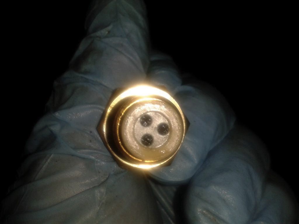 Air bleed valve.jpg