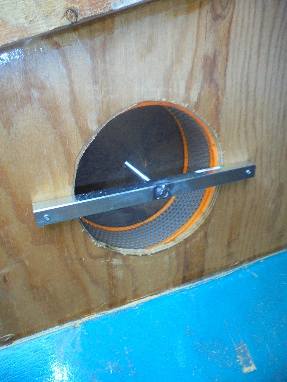 Big sand blasting cabinet external filter2.JPG