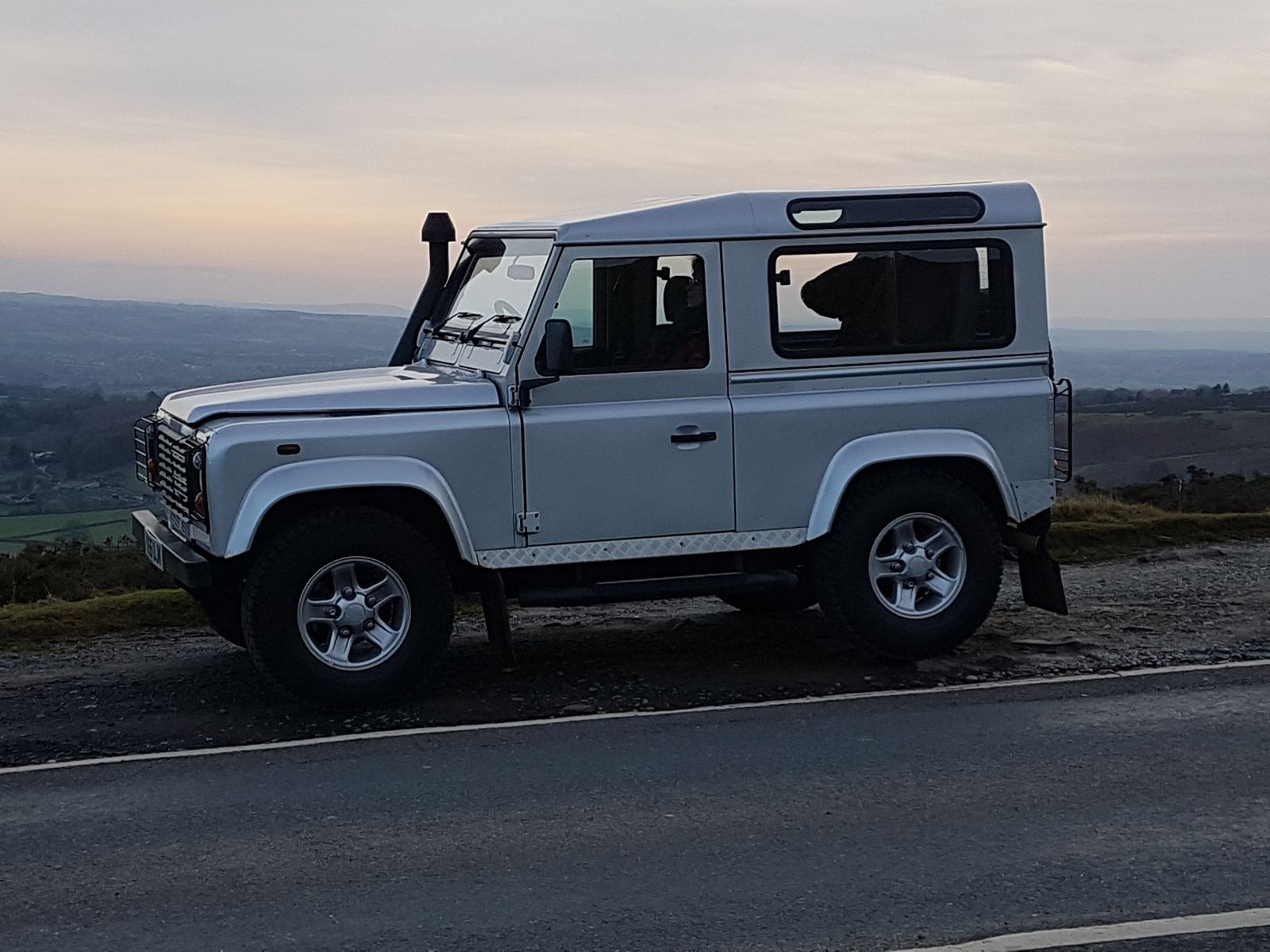 defender on clee hill.jpg