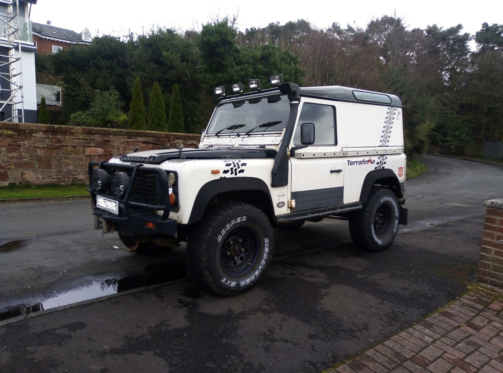 Defender1.jpg