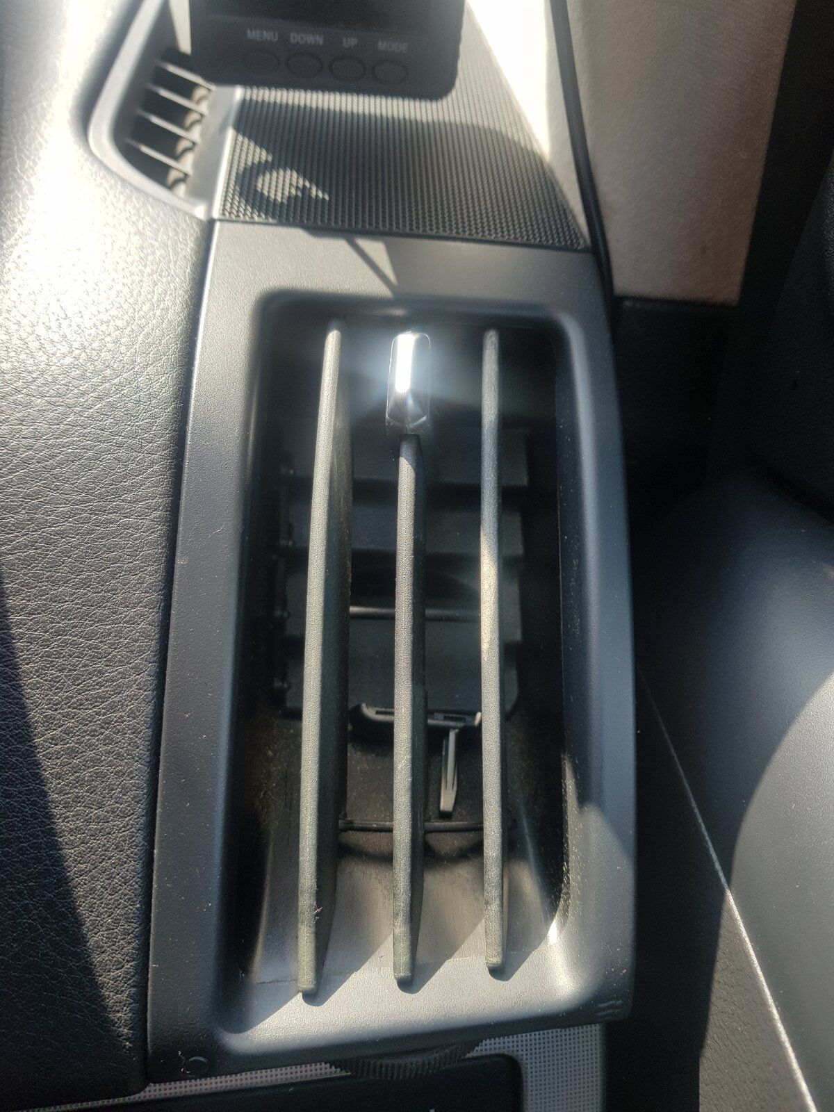 Freelander air vent 1.jpg