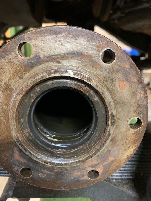 Front axle oil seal.jpg