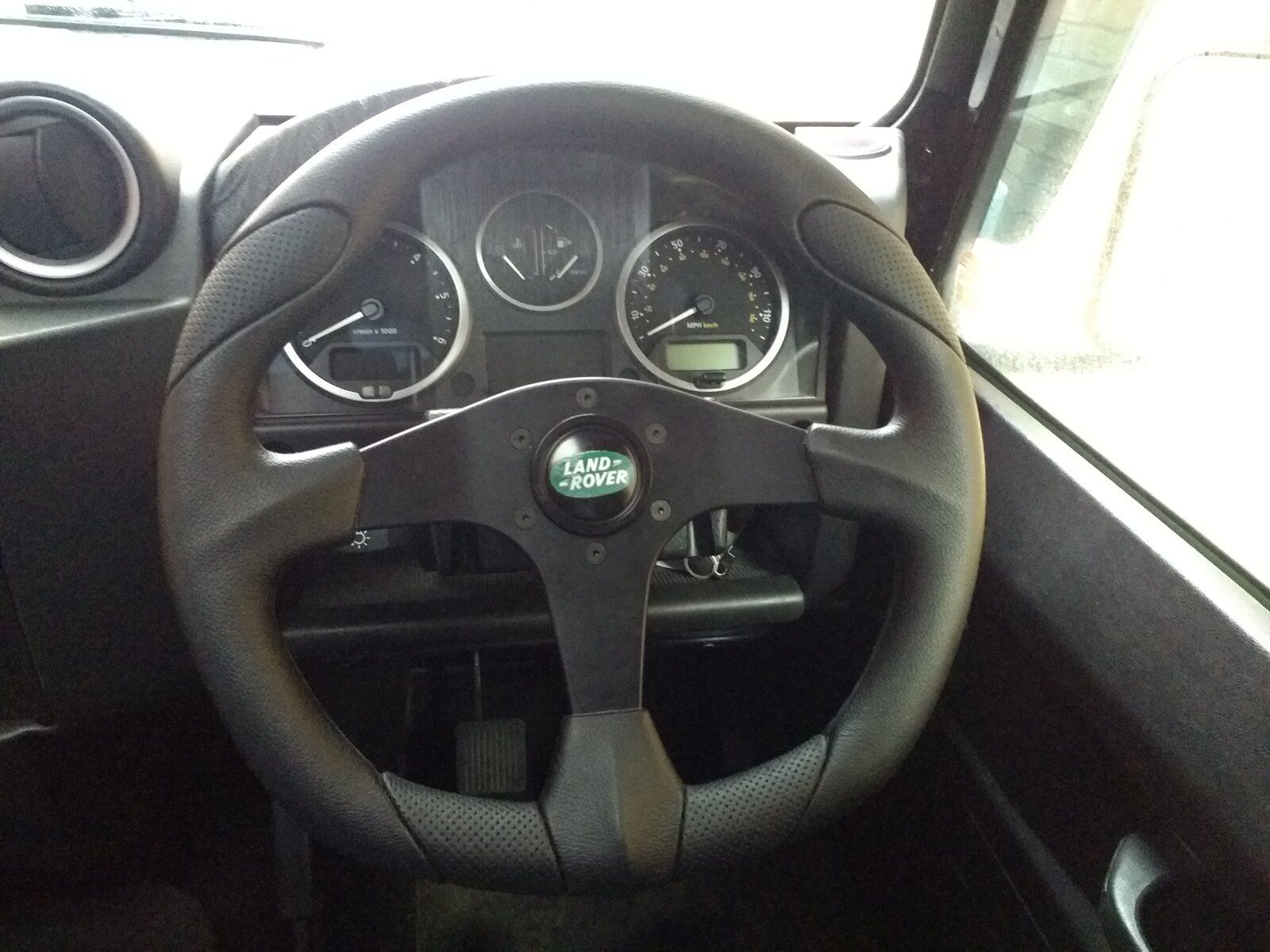 Defender puma steering hot sale wheel