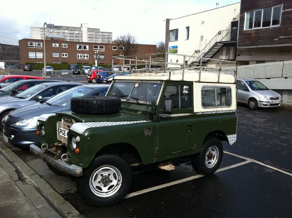 Land Rover PGY 429Y.jpg
