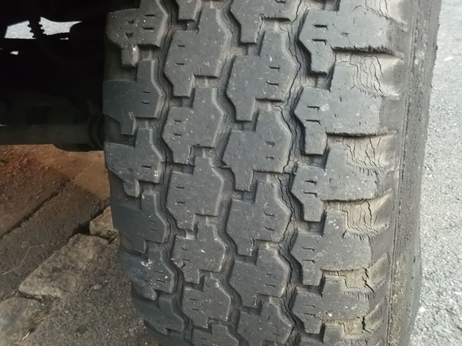 landy 300 004.jpg