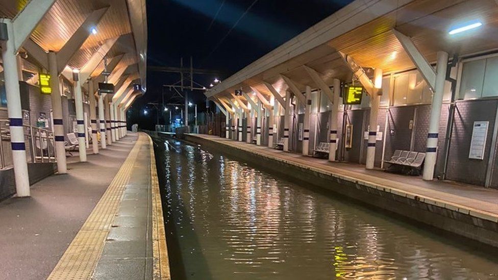 Rotherham train station.jpg