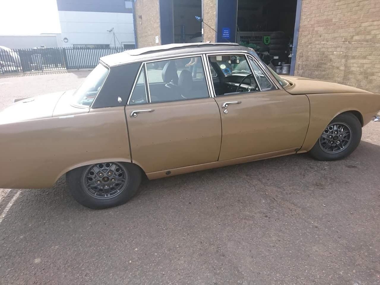 rover p6.jpg