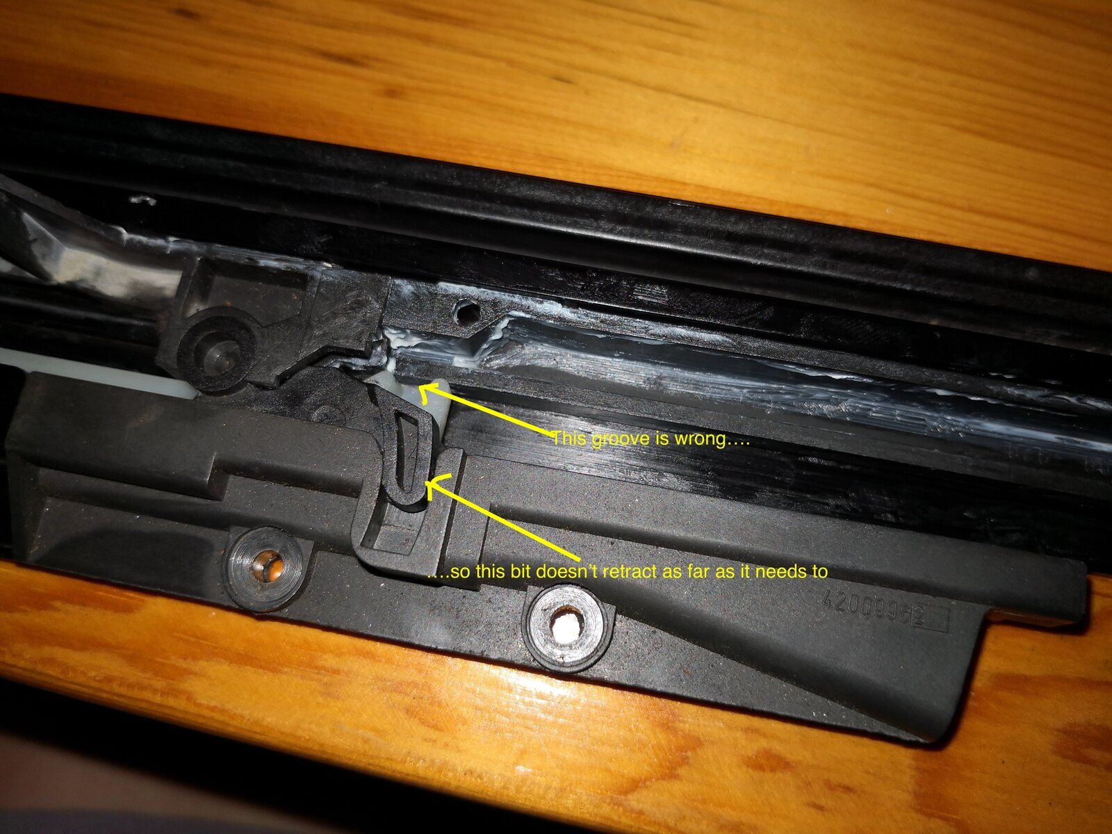 Sunroof Rail1.jpg