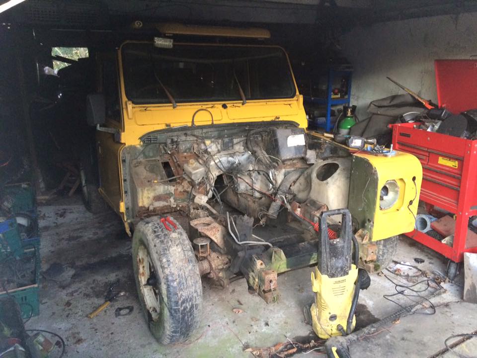 yellow 90 wing off.jpg