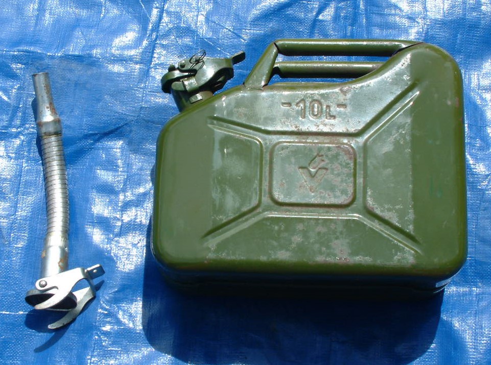 006 JERRYCAN 1.JPG