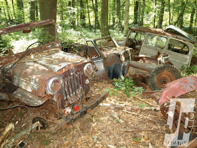 154_1008_02_o+154_1008_jeep_junkyard_directory+junkyard_three_rusted_jeeps.jpg