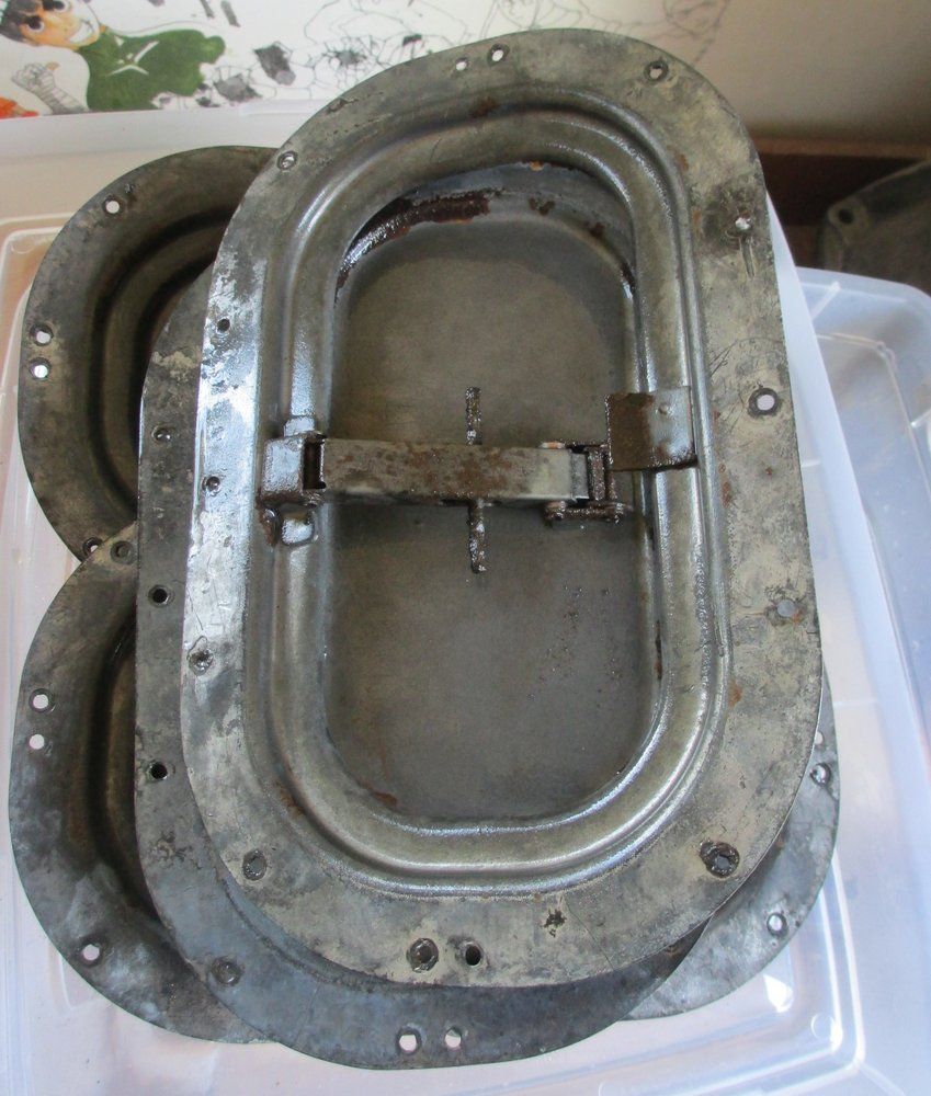 1965 series 2a station wagon derusting roof vents after one night1.JPG