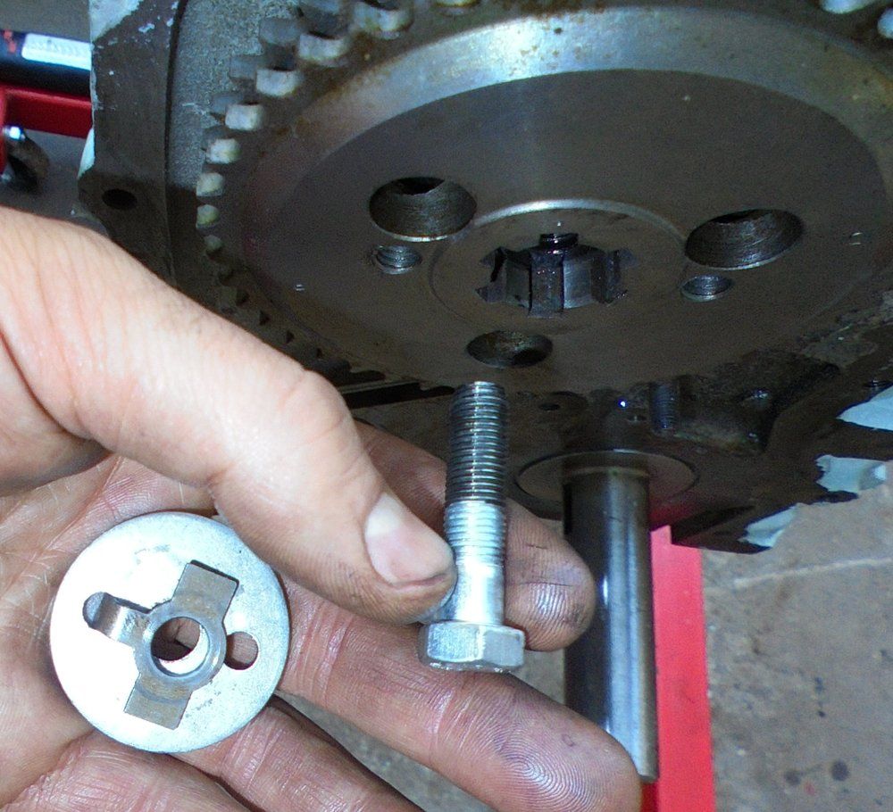 1965 series 2a station wagon fitting camshaft6.JPG