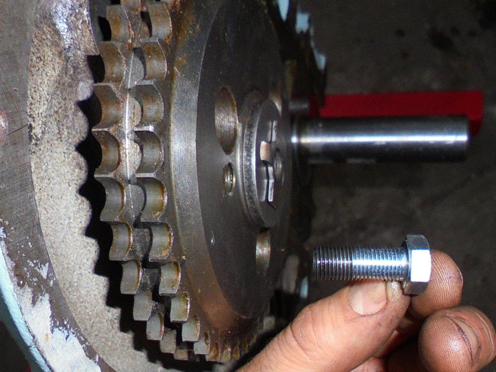 1965 series 2a station wagon fitting camshaft9.JPG