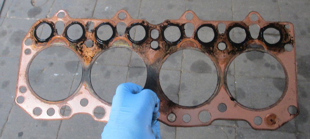 1965 series 2a station wagon head gasket looks pretty new2.JPG