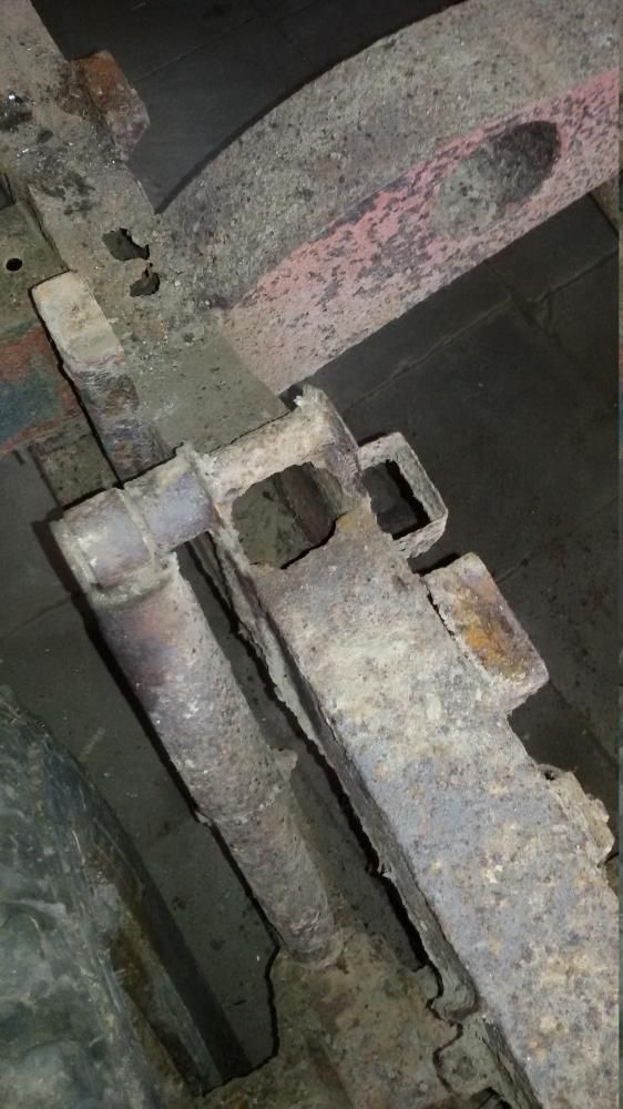 1965 series 2a station wagon rust damage rear lhs near shock mount.jpg