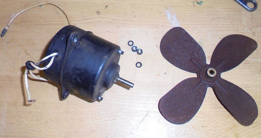 1965 series 2a station wagon smiths round heater fan1.JPG