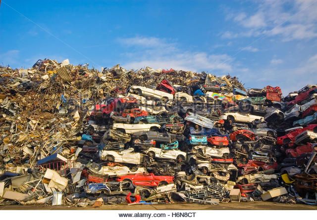 a-pile-of-used-cars-h6n8ct.jpg