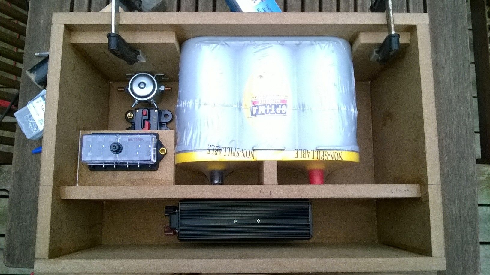 aux_power_box.jpg