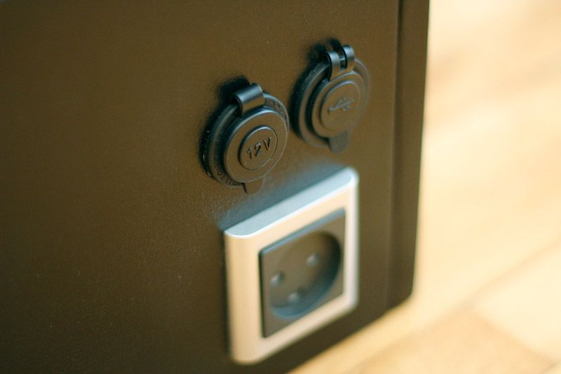 batt_box_04.jpg