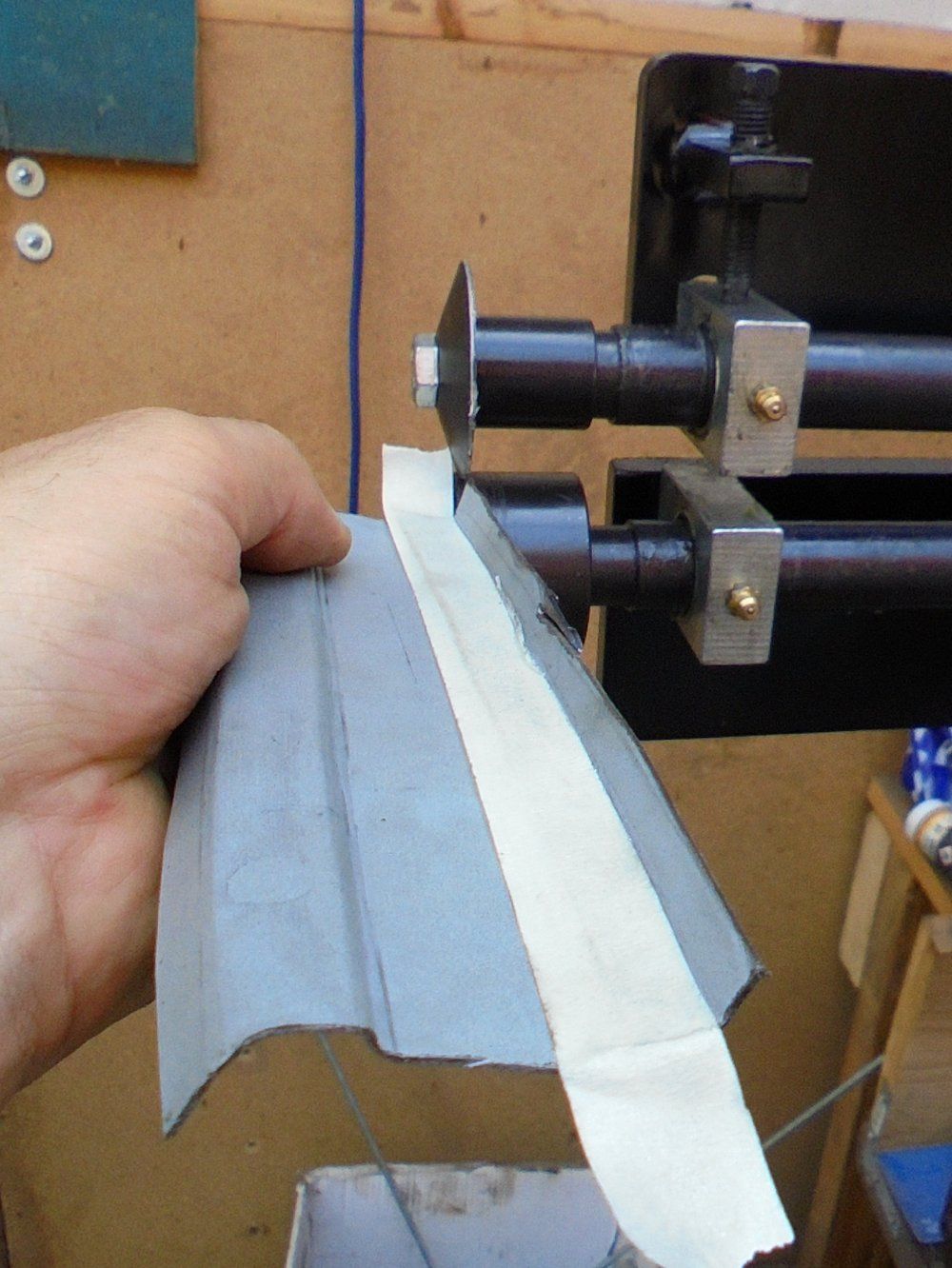 Bead roller tipping trial3.JPG