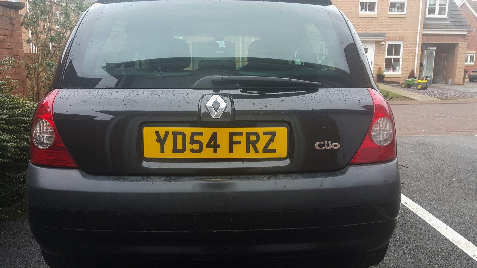 clio9.jpg