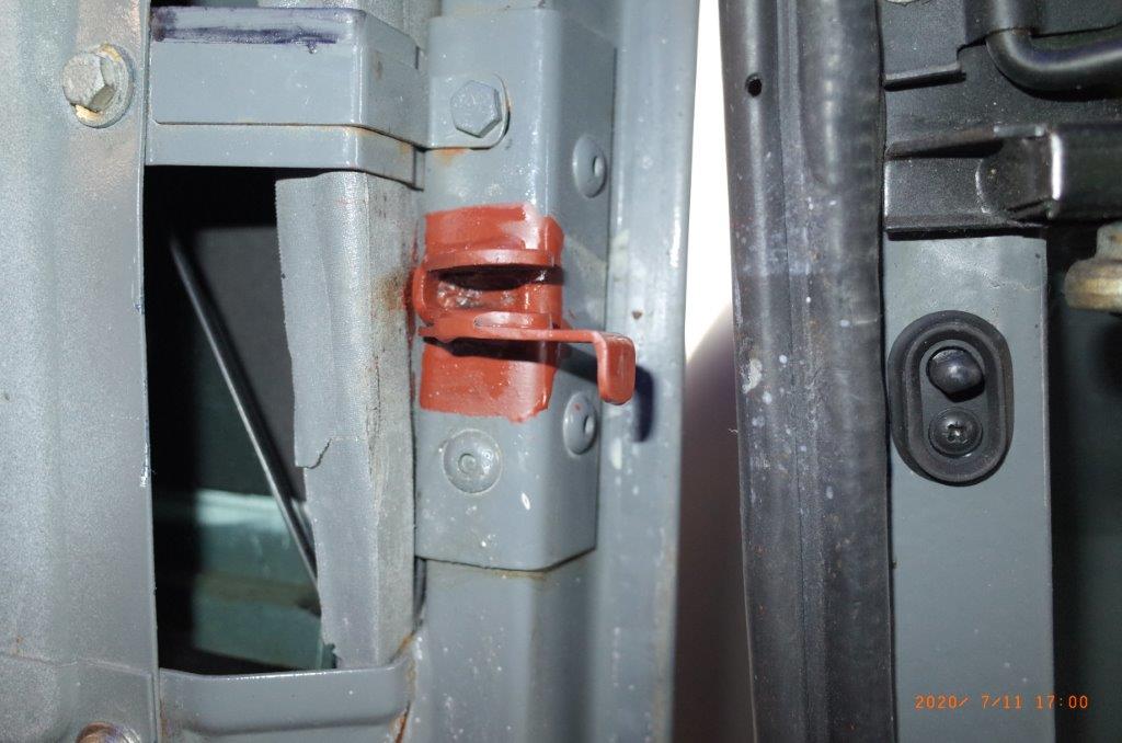 Courtesy-switch-striker-primed.jpg
