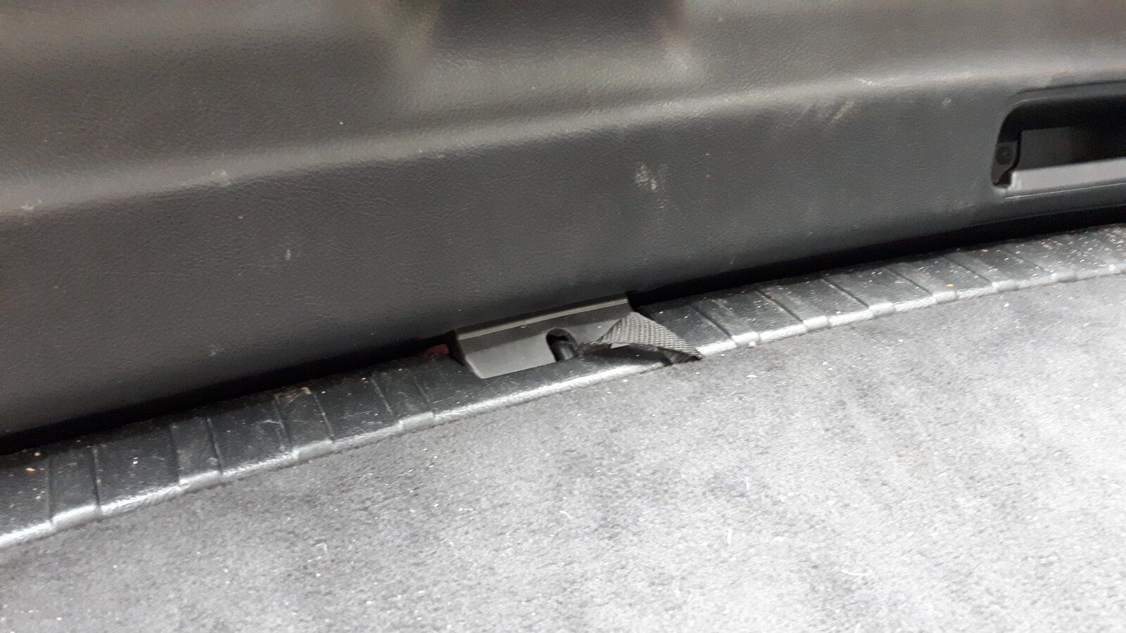 Freelander tailgate ..jpg