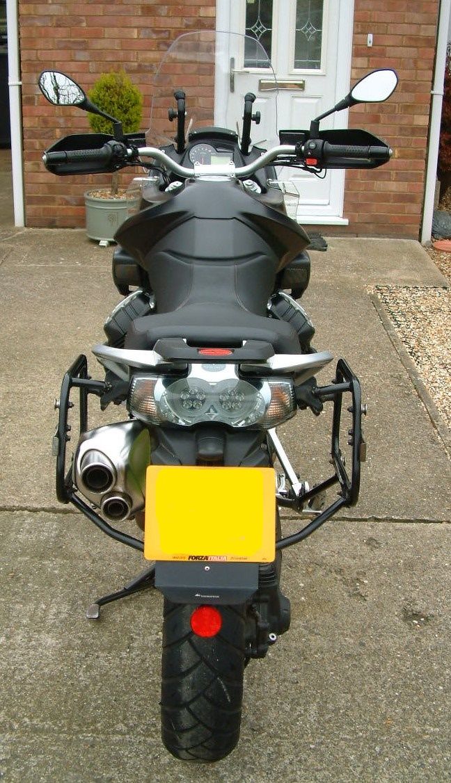 GUZZI R1.jpg