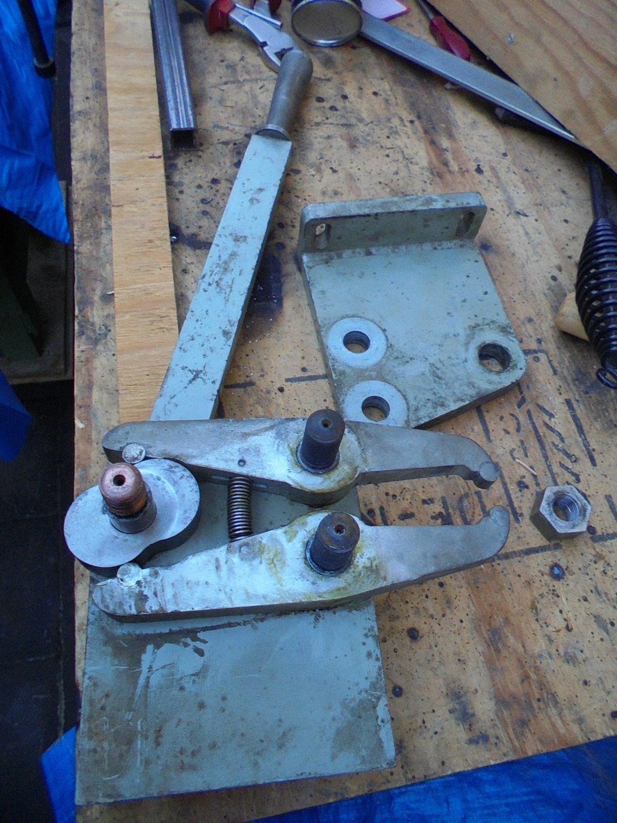 New clamping pincers1.JPG
