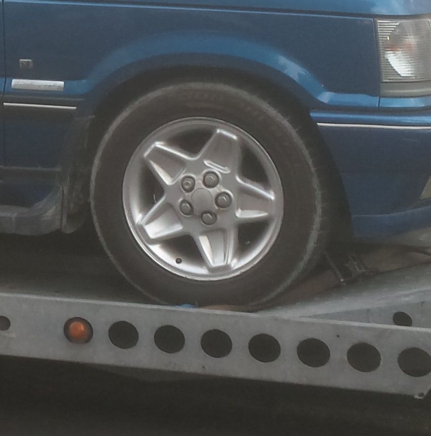 P38 18inch Alloys.jpg