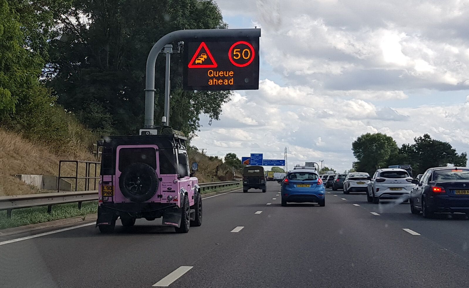 PinkyD90.jpg
