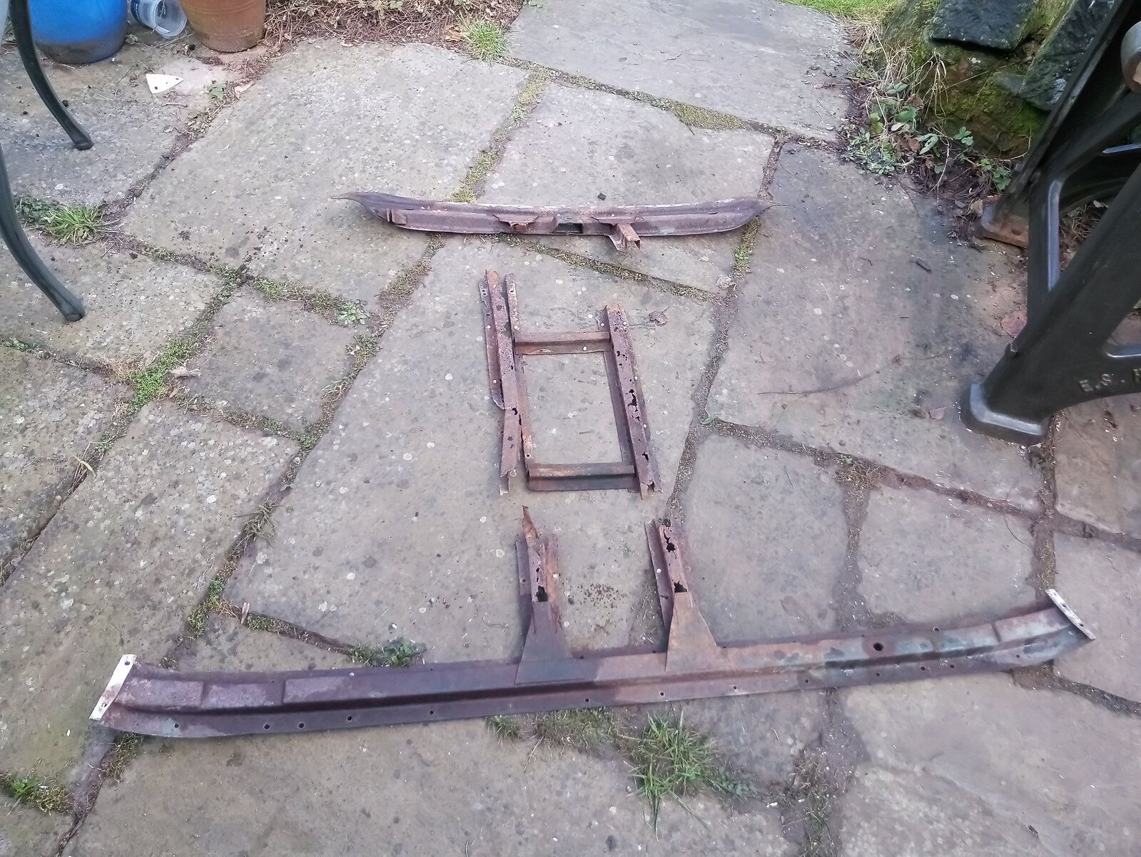 rusted frame.jpg