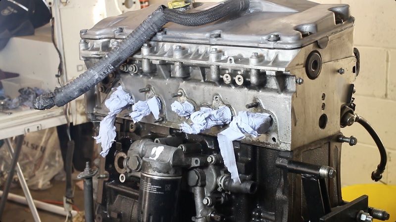 Td5 rear camshaft seal.jpg